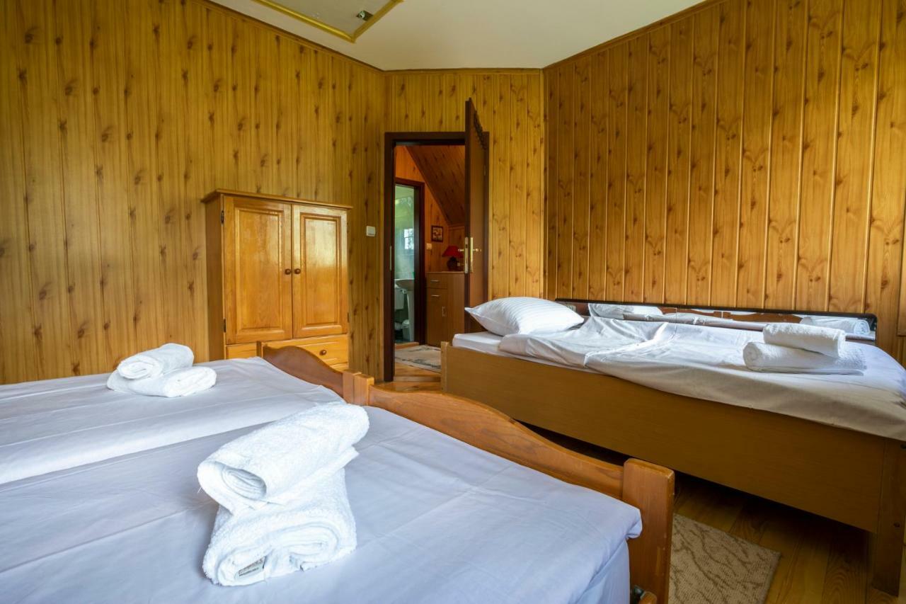 Guest House Holiday Жабляк Екстер'єр фото